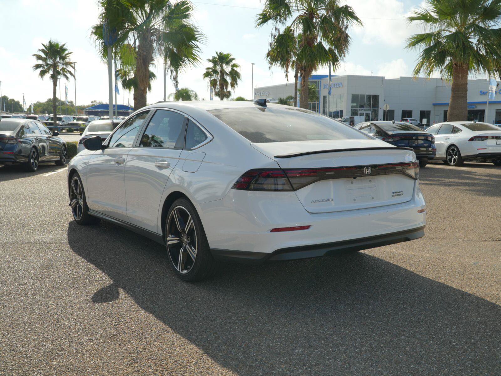 Used 2025 Honda Accord Sport image 7