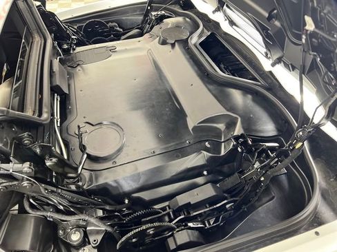 Used 2025 Chevrolet Corvette Stingray Premium Conv w/ Z51 Performance Package image 23