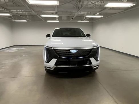 New 2026 Cadillac Escalade IQL Luxury w/ LPO, Floor Liner Package image 55