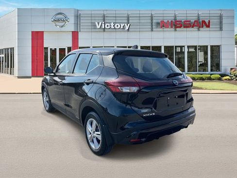 Certified 2025 Nissan Kicks Play S FWD image 5