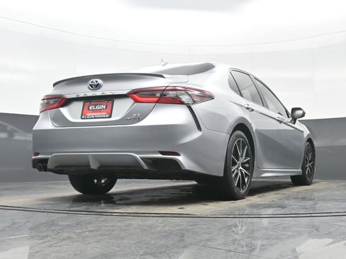 Used 2023 Toyota Camry SE image 31