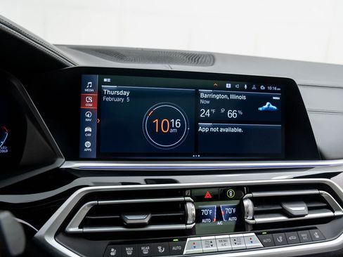 Certified 2022 BMW X6 M50i w/ Executive Package image 34