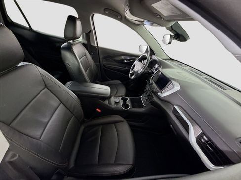 Used 2021 GMC Terrain SLT image 19