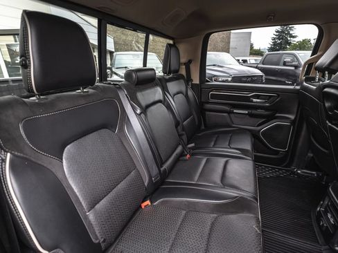 Used 2019 RAM 1500 Laramie AWD/4WD image 33