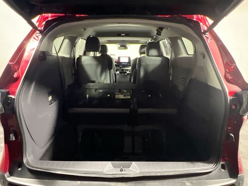 Used 2022 Toyota Sienna XLE FWD image 34