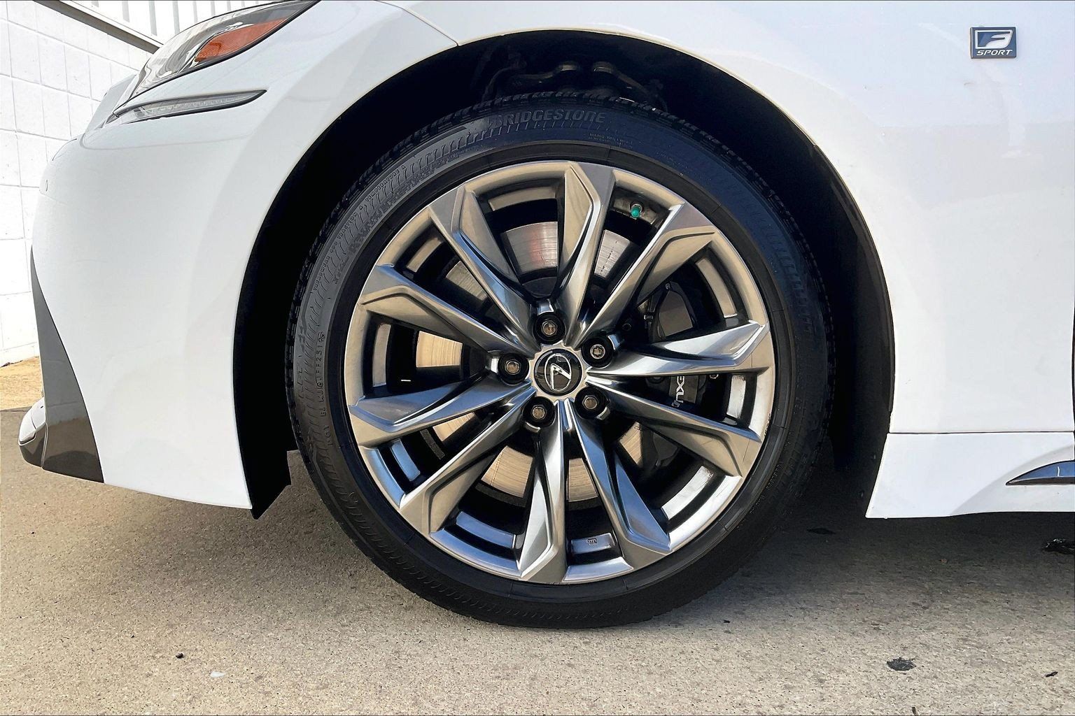 Used 2018 Lexus LS 500 F Sport w/ Accessory Package (Z1) AWD/4WD image 11