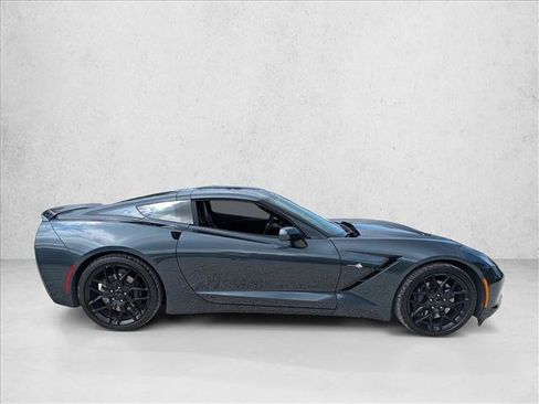 Used 2019 Chevrolet Corvette Stingray Coupe w/ Z51 1LT RWD image 2