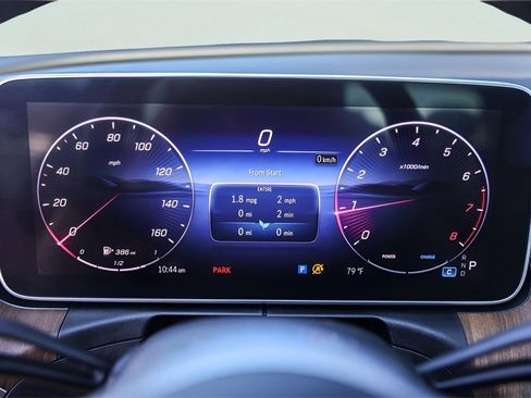 Used 2025 Mercedes-Benz C 300 Sedan image 13