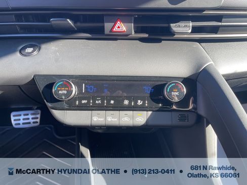 Certified 2025 Hyundai Elantra Sport image 21