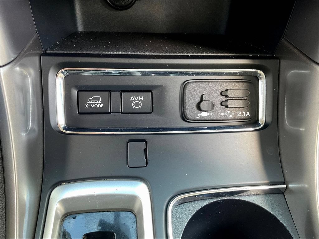 Used 2019 Subaru Ascent Limited AWD/4WD image 17