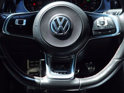 Used 2019 Volkswagen GTI SE w/ SE Experience Package image 54