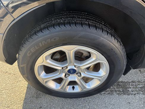 Used 2018 Ford EcoSport SE w/ SE Convenience Package image 7