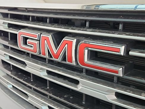 Certified 2025 GMC Sierra 1500 SLE RWD image 22