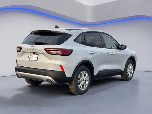 New 2026 Ford Escape Active image 9