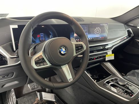 New 2026 BMW X6 xDrive40i w/ Climate Comfort Package image 12