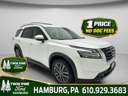 Used 2023 Nissan Pathfinder SL w/ SL Premium Package