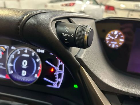 Used 2019 Lexus ES 350 w/ Accessory Package 2 image 33