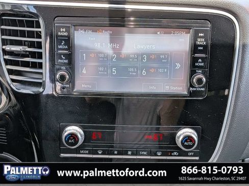 Used 2020 Mitsubishi Outlander ES AWD/4WD image 17