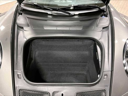 Used 2022 Porsche 911 GT3 image 39