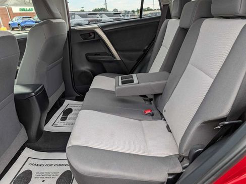 Used 2015 Toyota RAV4 LE AWD/4WD image 21