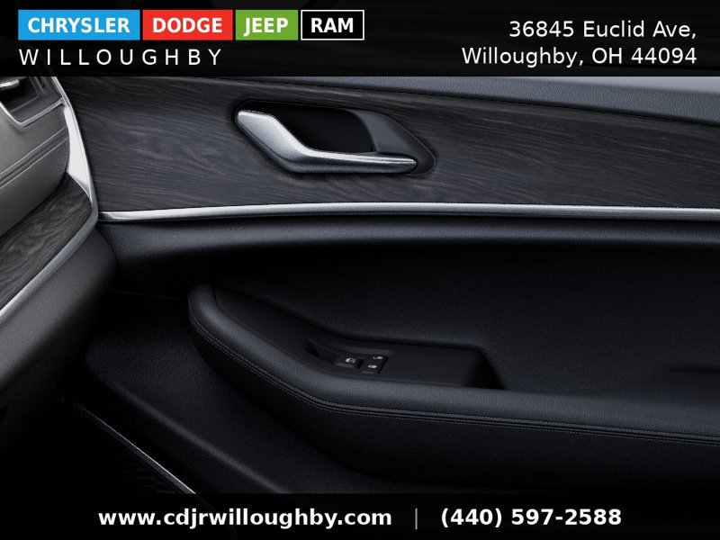 New 2026 Jeep Grand Cherokee Limited w/ Limited Altitude Package AWD/4WD image 28