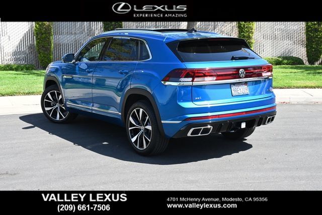Used 2024 Volkswagen Atlas Cross Sport SEL Premium R-Line AWD/4WD image 4