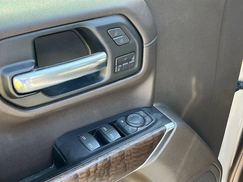 Used 2019 GMC Sierra 1500 Denali AWD/4WD image 18