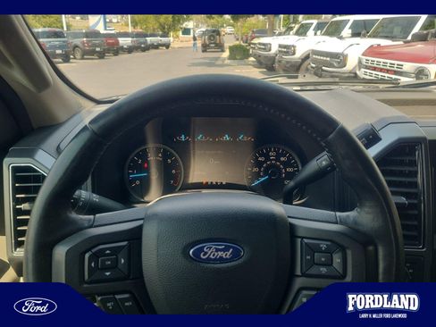 Used 2018 Ford F150 XLT w/ Equipment Group 302A Luxury AWD/4WD image 10