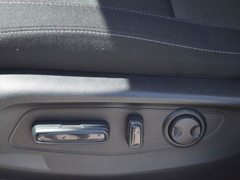 Used 2025 Honda CR-V EX image 24