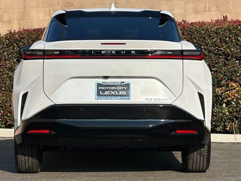 New 2026 Lexus RZ 350e image 5