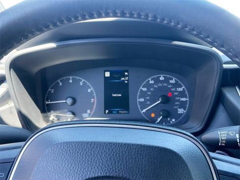 Used 2024 Toyota Corolla SE image 12