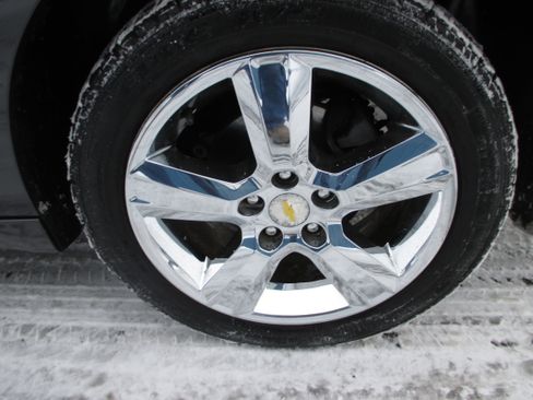 Used 2010 Chevrolet Malibu LT w/ Interface Package image 8