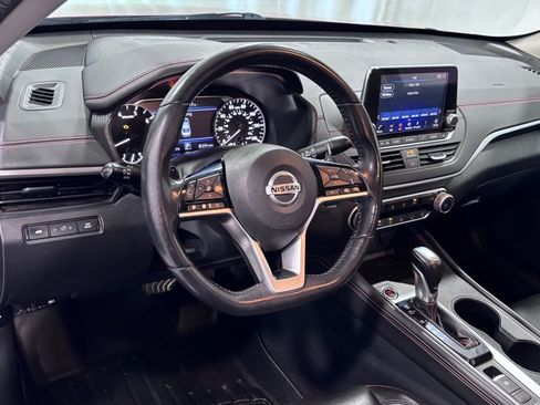 Used 2019 Nissan Altima 2.5 SR AWD/4WD image 9