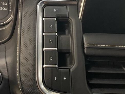 Used 2021 GMC Yukon XL SLT w/ Rear Media and Nav Package AWD/4WD image 40