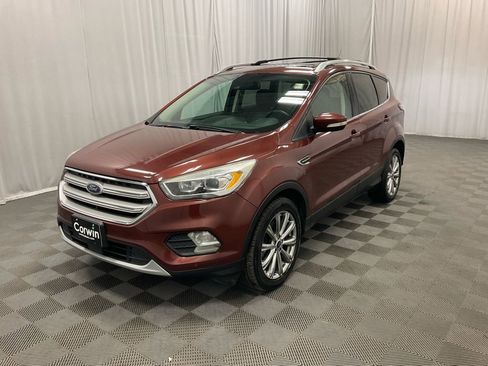Used 2018 Ford Escape Titanium w/ Ford Safe & Smart Package image 12