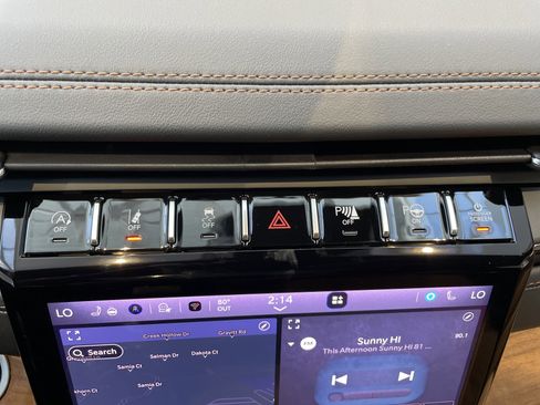 New 2025 Jeep Grand Cherokee L Summit w/ Advanced Protech Group IV image 29