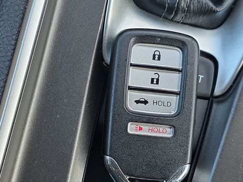 Used 2022 Honda Accord Sport image 25