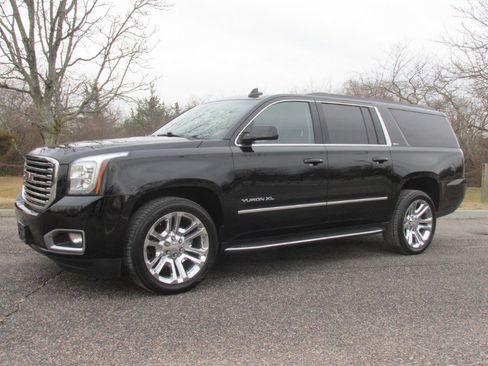Used 2019 GMC Yukon XL SLT w/ Premium Edition image 12