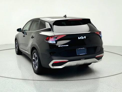 Certified 2024 Kia Sportage LX FWD image 4