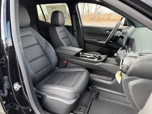 New 2026 Chevrolet Equinox LT image 32