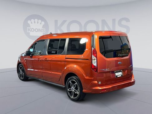 Used 2022 Ford Transit Connect XLT image 4