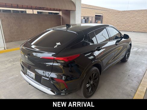 Certified 2024 Buick Envista Sport Touring image 4