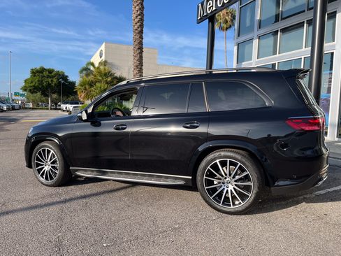 Used 2026 Mercedes-Benz GLS 450 4MATIC image 4