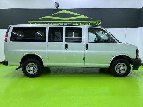 Used 2017 Chevrolet Express 2500 LS RWD image 11