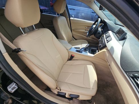 Used 2016 BMW 320i Sedan w/ Driver Assistance Package RWD image 14