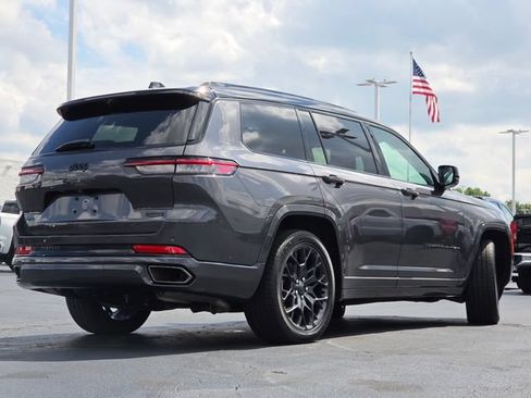 Used 2024 Jeep Grand Cherokee L Summit w/ Advanced Protech Group IV AWD/4WD image 21