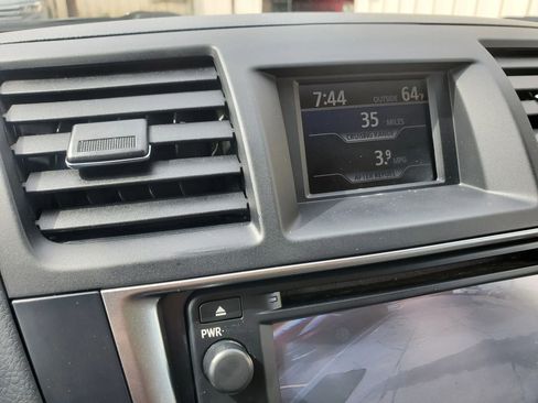 Used 2013 Toyota Highlander SE FWD image 50