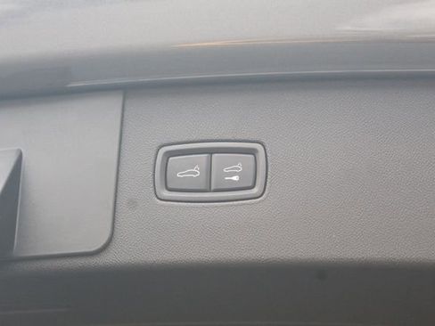 Certified 2023 Porsche Cayenne image 13