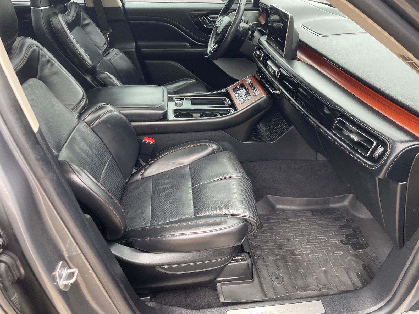 Used 2022 Lincoln Aviator Reserve w/ Equipment Group 201A AWD/4WD image 15