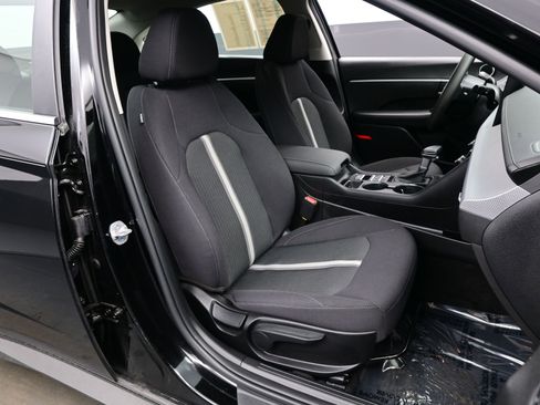 Used 2025 Hyundai Sonata SE image 13